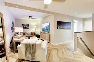 208 N Park Dr, Chicago, IL 60601 - Photo 22