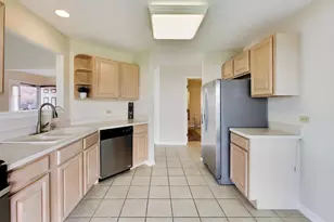 2710 Old Woods Trail, Plainfield, IL 60586 - Photo 10