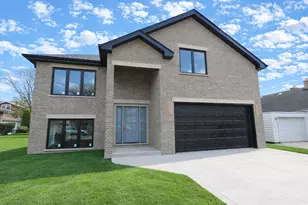 9615 S California Ave, Evergreen Park, IL 60805 - Photo 1