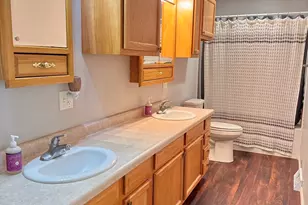 402 Woodside Pl, Dixon, IL 61021 - Photo 8