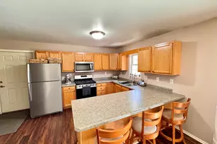 402 Woodside Pl, Dixon, IL 61021 - Photo 6