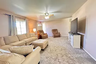 402 Woodside Pl, Dixon, IL 61021 - Photo 4