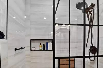 3138 N Richmond Street, Chicago, IL 60618 - Photo 18