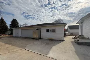 313 S Everett St, Streator, IL 61364 - Photo 30