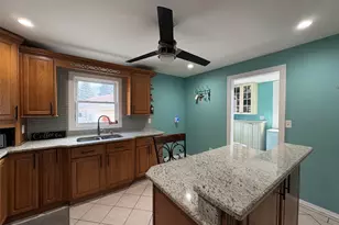 313 S Everett St, Streator, IL 61364 - Photo 8