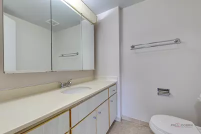 1880 Bonnie Lane #116, Hoffman Estates, IL 60169 - Photo 20