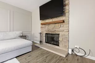 1880 Gleneagle Cir, Elgin, IL 60123 - Photo 12