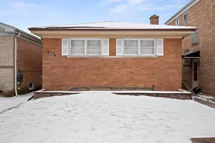 7516 N California Ave, Chicago, IL 60645 - Photo 2