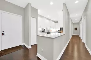 550 W Fulton St, Chicago, IL 60661 - Photo 8