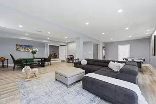 9101 Windsor Dr, Palos Hills, IL 60465 - Photo 12