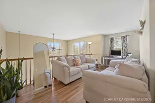 2578 Hillsboro Blvd, Aurora, IL 60503 - Photo 8