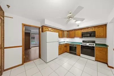 121 S Spruce Avenue #101, Wood Dale, IL 60191 - Photo 6