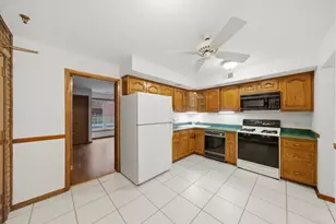 121 S Spruce Ave, Wood Dale, IL 60191 - Photo 6