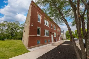 243 W 74th St, Chicago, IL 60621 - Photo 10