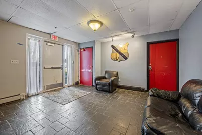 928 W Hillcrest Drive, Dekalb, IL 60115 - Photo 6