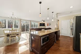 388 Preserve Ln, Wood Dale, IL 60191 - Photo 10