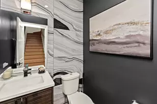 700 E 46th St, Chicago, IL 60653 - Photo 12