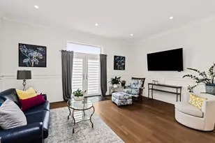 700 E 46th St, Chicago, IL 60653 - Photo 10