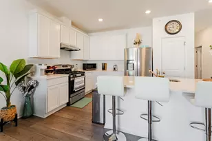 482 Comstock Rd Rd, South Elgin, IL 60177 - Photo 8