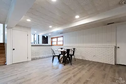 8336 Mending Wall Drive, Woodridge, IL 60517 - Photo 24