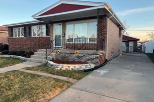 256 Maple Ave, South Chicago Heights, IL 60411 - Photo 1