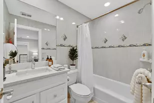 332 E Central Rd, Arlington Heights, IL 60005 - Photo 32