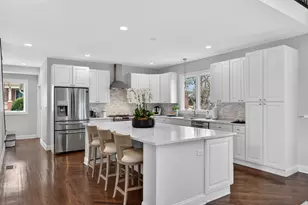 332 E Central Rd, Arlington Heights, IL 60005 - Photo 8