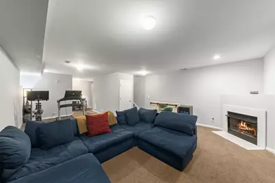 1525 W George Street #1, Chicago, IL 60657 - Photo 16