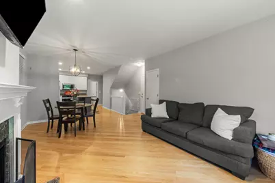 1525 W George Street #1, Chicago, IL 60657 - Photo 8