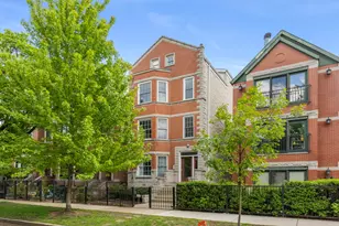 1525 W George St, Chicago, IL 60657 - Photo 1