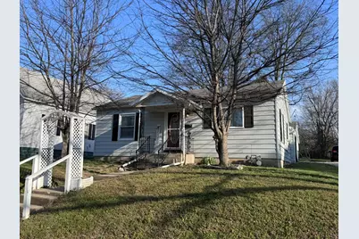 212 W Allmon Street, Salem, IL 62881 - Photo 2