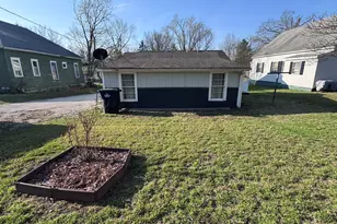 212 W Allmon St, Salem, IL 62881 - Photo 26