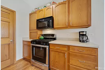 21400 Mays Lake Drive, Crest Hill, IL 60403 - Photo 10