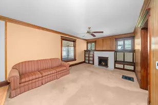 449 W Lincoln Ave, Hinckley, IL 60520 - Photo 16