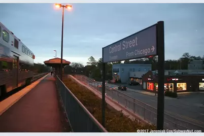 1720 Central Street #212, Evanston, IL 60201 - Photo 14