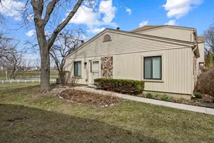 1634 Vermont Dr, Elk Grove Village, IL 60007 - Photo 18