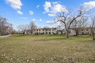 1634 Vermont Dr, Elk Grove Village, IL 60007 - Photo 24