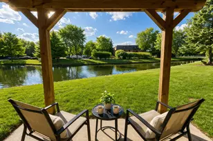 1985 Tall Oaks Dr, Aurora, IL 60505 - Photo 4