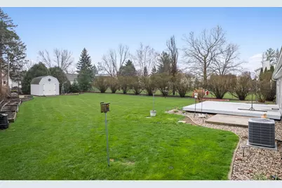 537 Erma Drive, Lake Holiday, IL 60552 - Photo 16