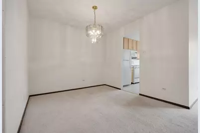 854 E Carriage Lane #8, Palatine, IL 60074 - Photo 4