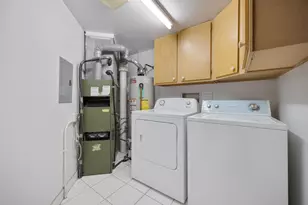 854 E Carriage Ln, Palatine, IL 60074 - Photo 20