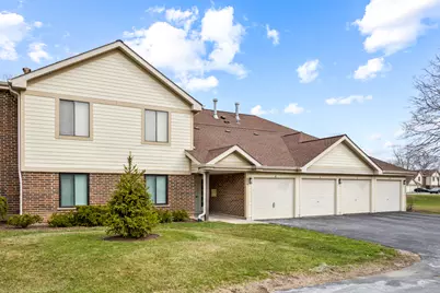 854 E Carriage Lane #8, Palatine, IL 60074 - Photo 1
