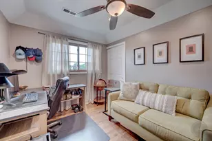 7215 Larchwood Ln, Woodridge, IL 60517 - Photo 12