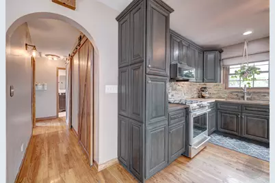 7215 Larchwood Lane, Woodridge, IL 60517 - Photo 10