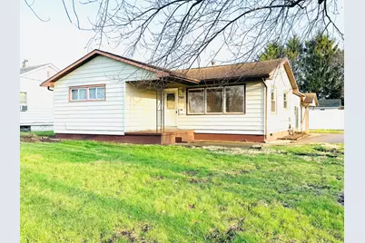 502 W Elm, Hoopeston, IL 60942 - Photo 1