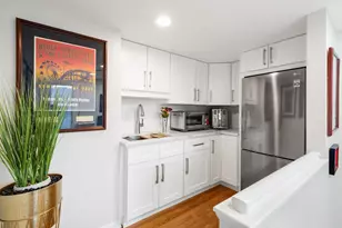 1740 N Clark St, Chicago, IL 60614 - Photo 18