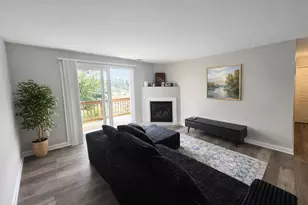 1850 Tall Oaks Dr, Aurora, IL 60505 - Photo 10