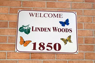 1850 Tall Oaks Dr, Aurora, IL 60505 - Photo 2