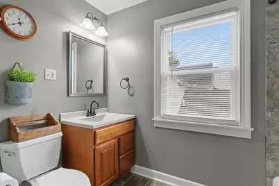 324 S Sangamon Avenue, Gibson City, IL 60936 - Photo 30