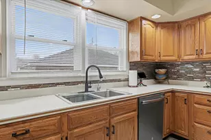 324 S Sangamon Ave, Gibson City, IL 60936 - Photo 20